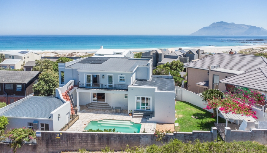 4 Bedroom Property for Sale in Kommetjie Western Cape